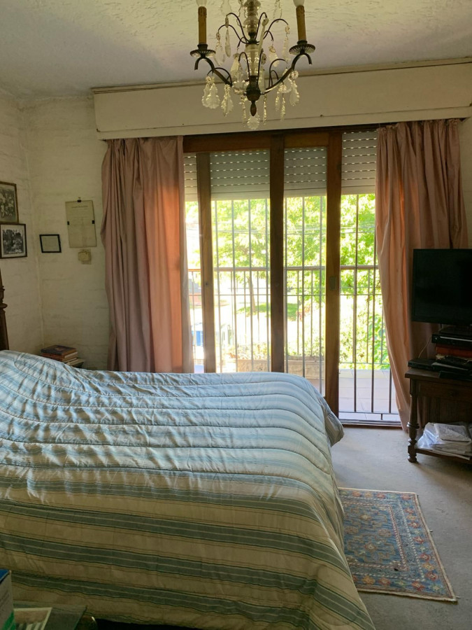 Casa ID.3180 - Venta Casa 3 Dormitorios Carrasco Norte Jardín Cochera 