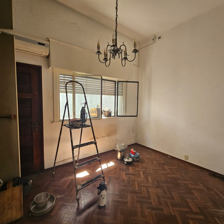 Casa ID.6139 - Venta Casa con Fabrica y Apartamento Bella Vista Inversion