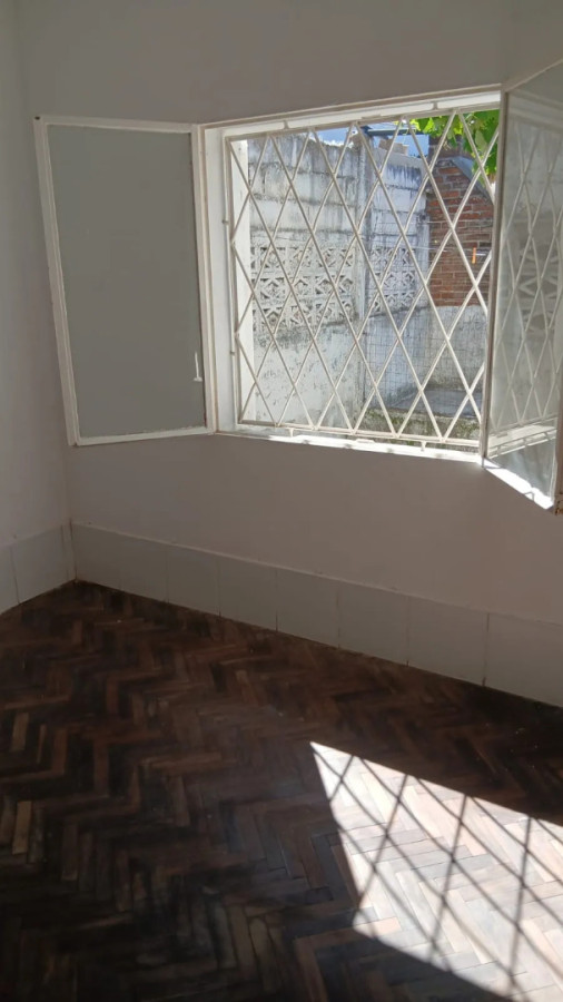 Casa ID.5650 - Alquiler Casa 1 Dormitorio La Teja con patio