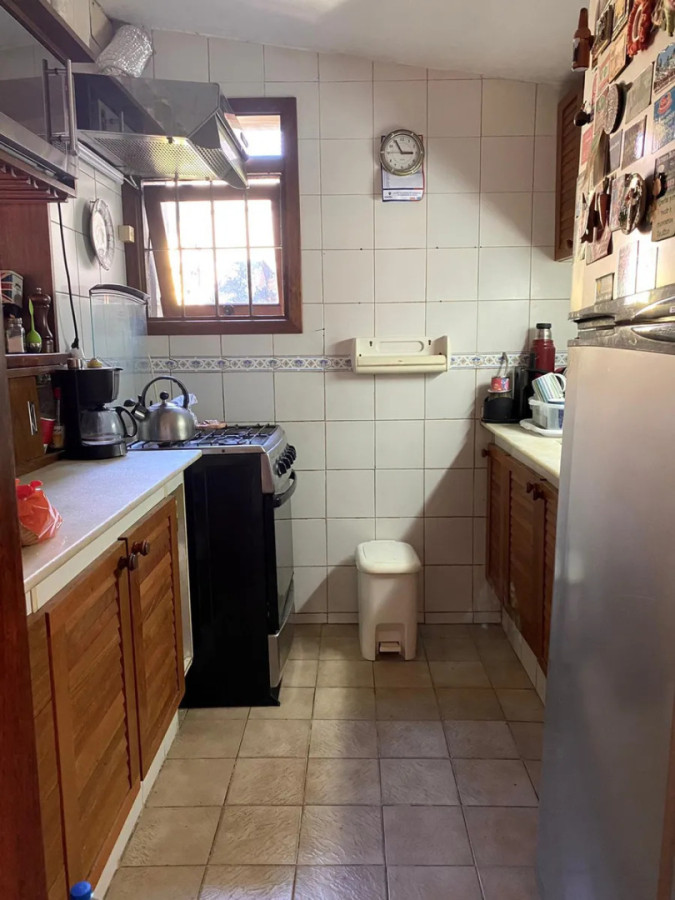 Casa ID.5436 - Alquiler o Venta Casa PH 3 Dormitorios Malvin Patio y Parrillero