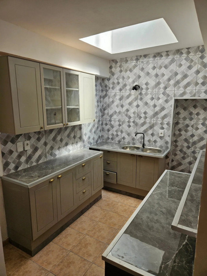 Casa ID.5631 - Alquiler Casa 2 Dormitorios Buceo con patio y cochera