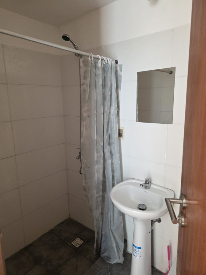 Casa ID.6567 - Venta Terreno Propiedad de 40 Habitaciones y 2 Locales Aguada