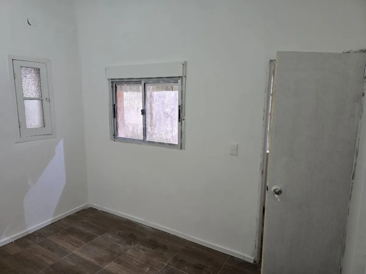 Casa ID.4736 - Alquiler Casa 3 Dormitorios Barrio Sur Patio y Parrillero