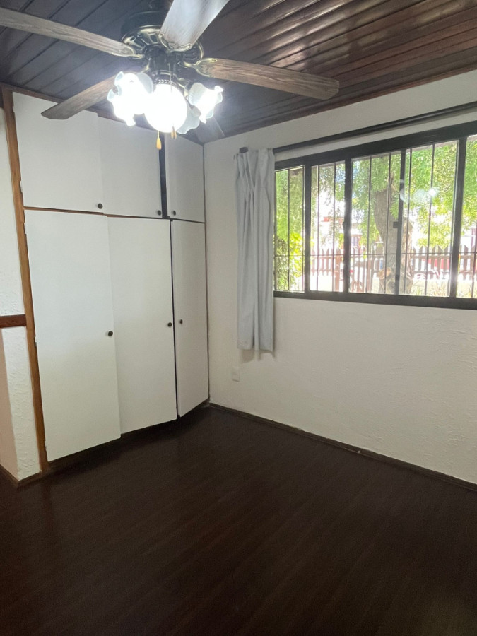 Casa ID.6096 - Alquiler Casa 2 Dormitorios Buceo con patio 