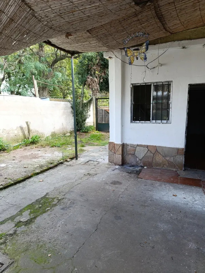 Casa ID.6314 - Alquiler Casa 2 Dormitorios Aires puros con patio y cochera