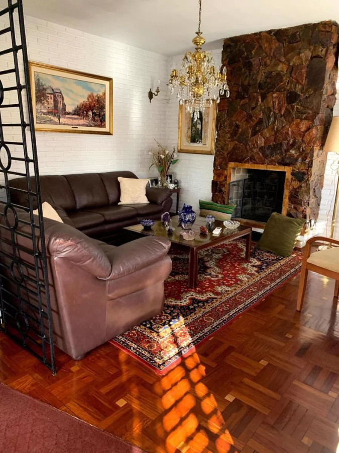 Casa ID.4428 - Venta Casa 3 Dormitorios Carrasco Garaje y Piscina