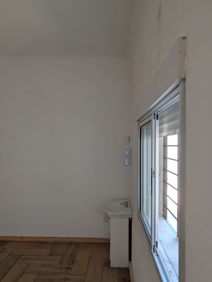 Casa ID.5946 - Alquiler o Venta Casa ideal Empresa La Blanqueada 160m2