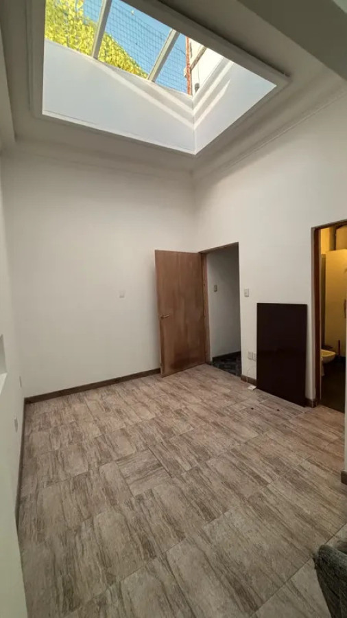 Casa ID.6450 - Alquiler Casa 2 Dormitorios La Blanqueada con azotea y cochera