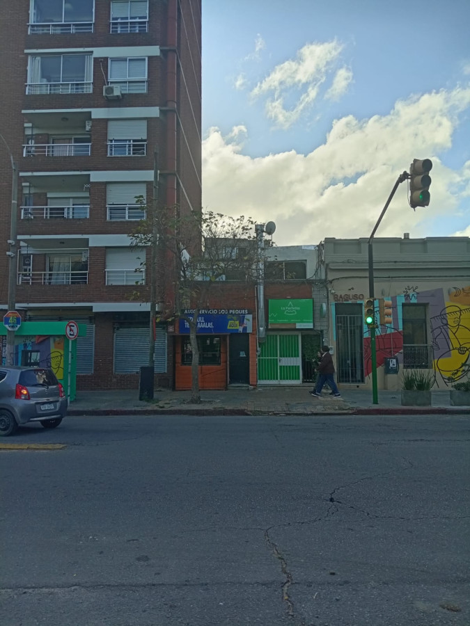 Casa ID.4733 - Venta 3 Viviendas y 2 Locales Comerciales Palermo Inversion