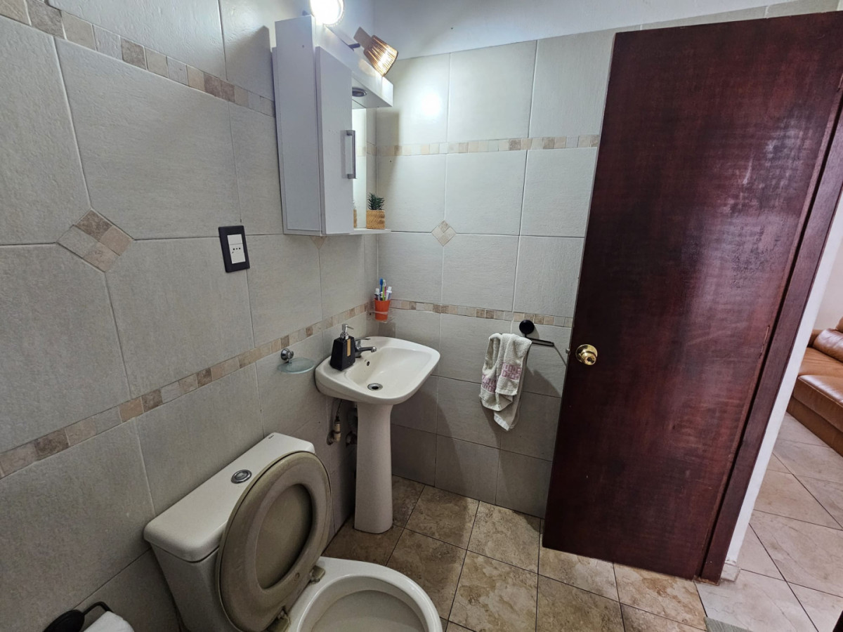 Casa ID.6707 - Venta 2 Casas 4 Dormitorios Sayago con Patio y Parrillero