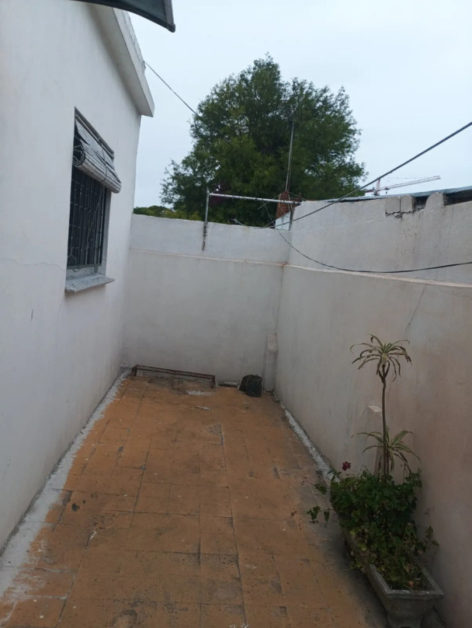 Casa ID.5664 - Alquiler Casa de altos 2 Dormitorio Union con patio