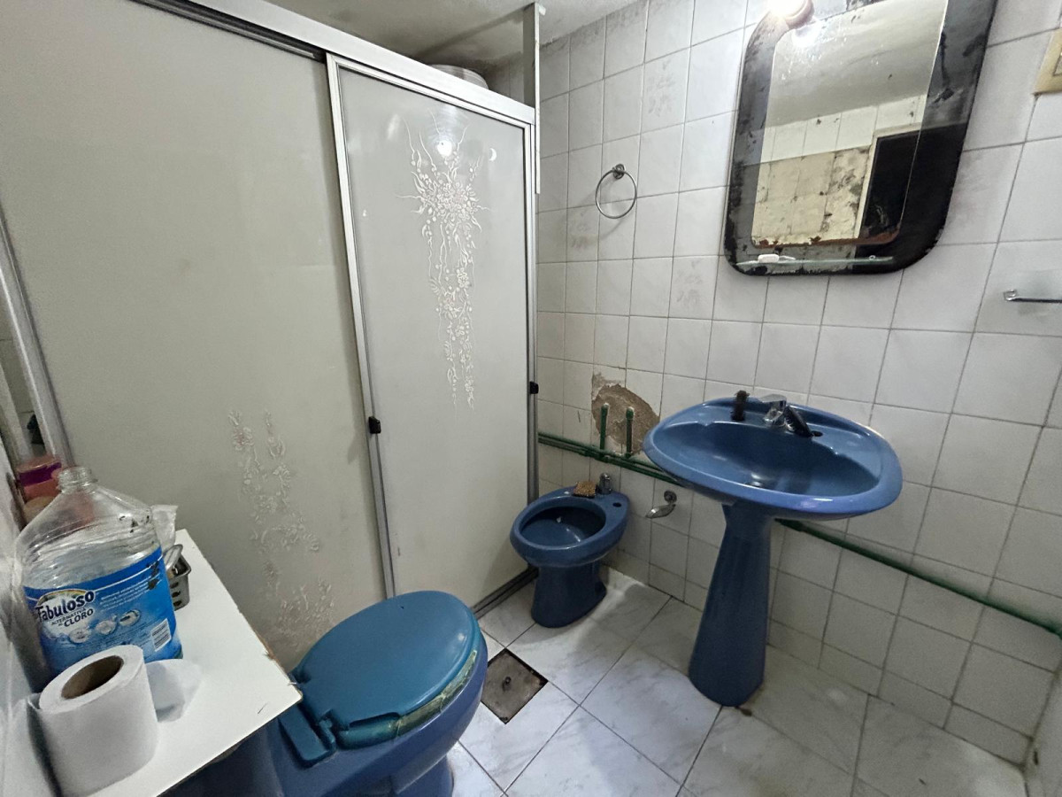 Casa ID.3528 - Venta Casa con Renta Inversión 6 Dormitorios Goes con Patio