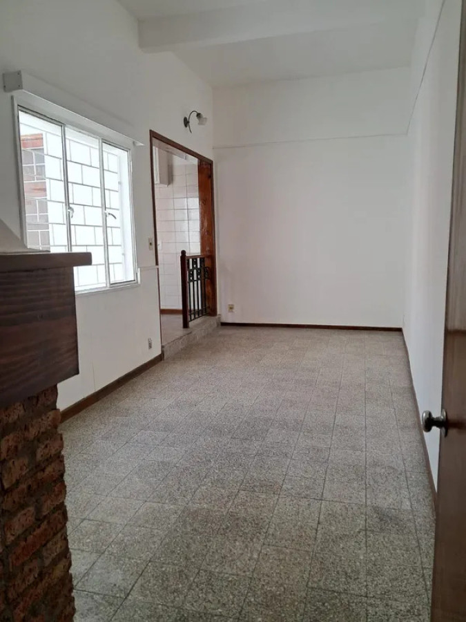 Casa ID.5857 - Alquiler Casa 2 Dormitorios Goes con patio y cochera