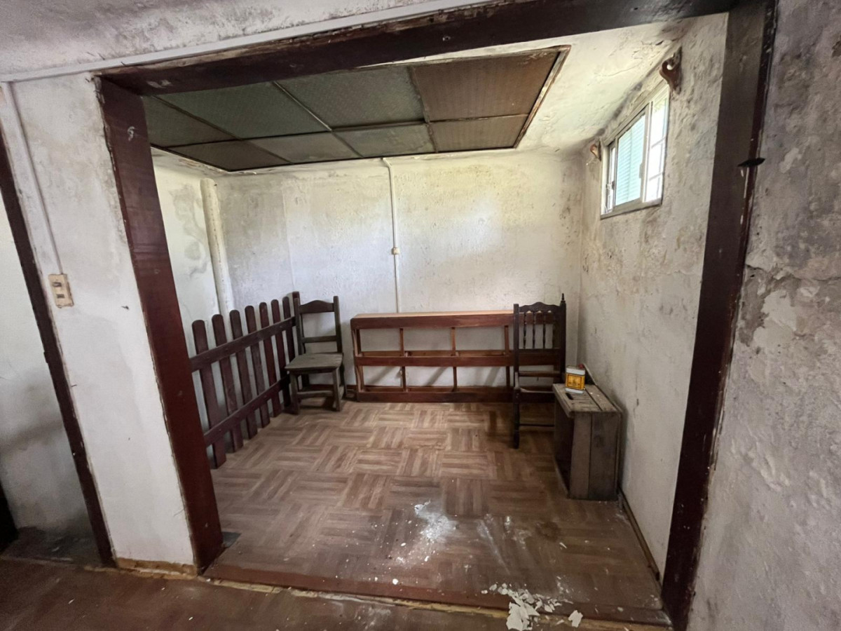 Casa ID.5888 - Venta Casa a Reciclar 2 Dormitorios Aguada terraza y parrillero