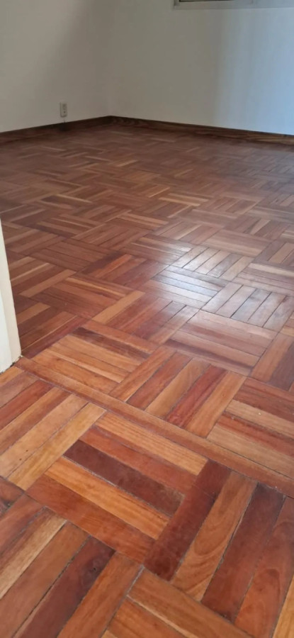 Casa ID.5637 - Alquiler Casa 2 Dormitorios Malvin con jardin y patio 