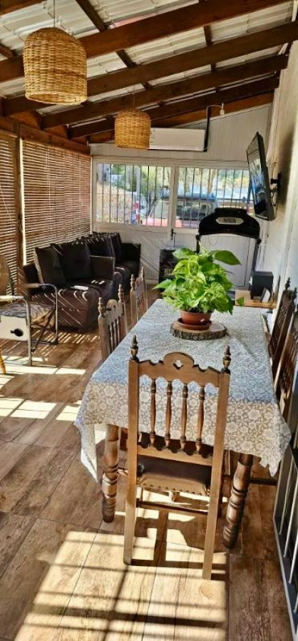 Casa ID.3664 - Venta Terreno con 2 Casas La Floresta con Barbacoa y Piscina 