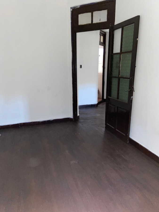 Casa ID.4813 - Alquiler Casa 3 Dormitorios La Comercial con patio 