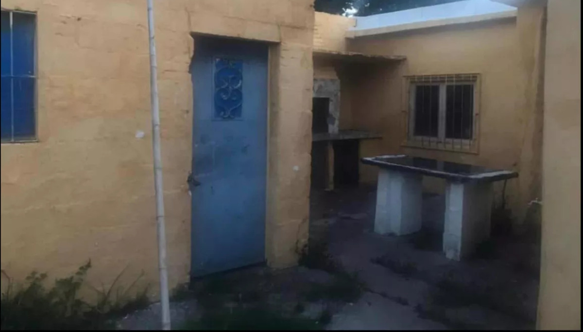 Casa ID.4560 - Venta Casa 2 Dormitorios Colón con patio con parrillero