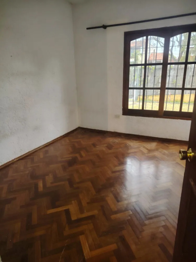 Casa ID.5027 - Venta y Alquiler Casa 3 o 4 Dormitorios Carrasco con Garaje y Patio