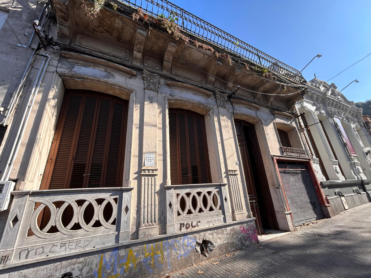 Casa ID.4961 - Venta Casa 10 Dormitorios Parque Rodó Inversion Constructora
