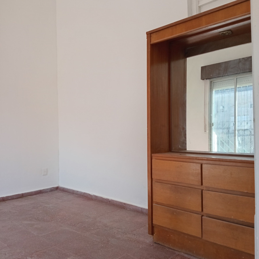 Casa ID.5504 - Alquiler Casa 2 Dormitorios Union con patio