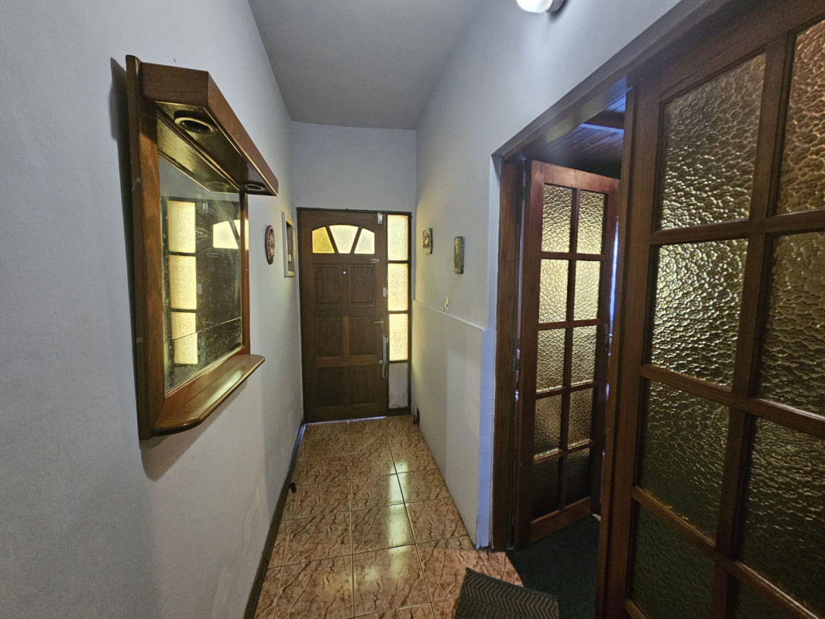 Casa ID.6268 - Venta Casa y Apartamento 4 Dormitorios Brazo Oriental Cochera