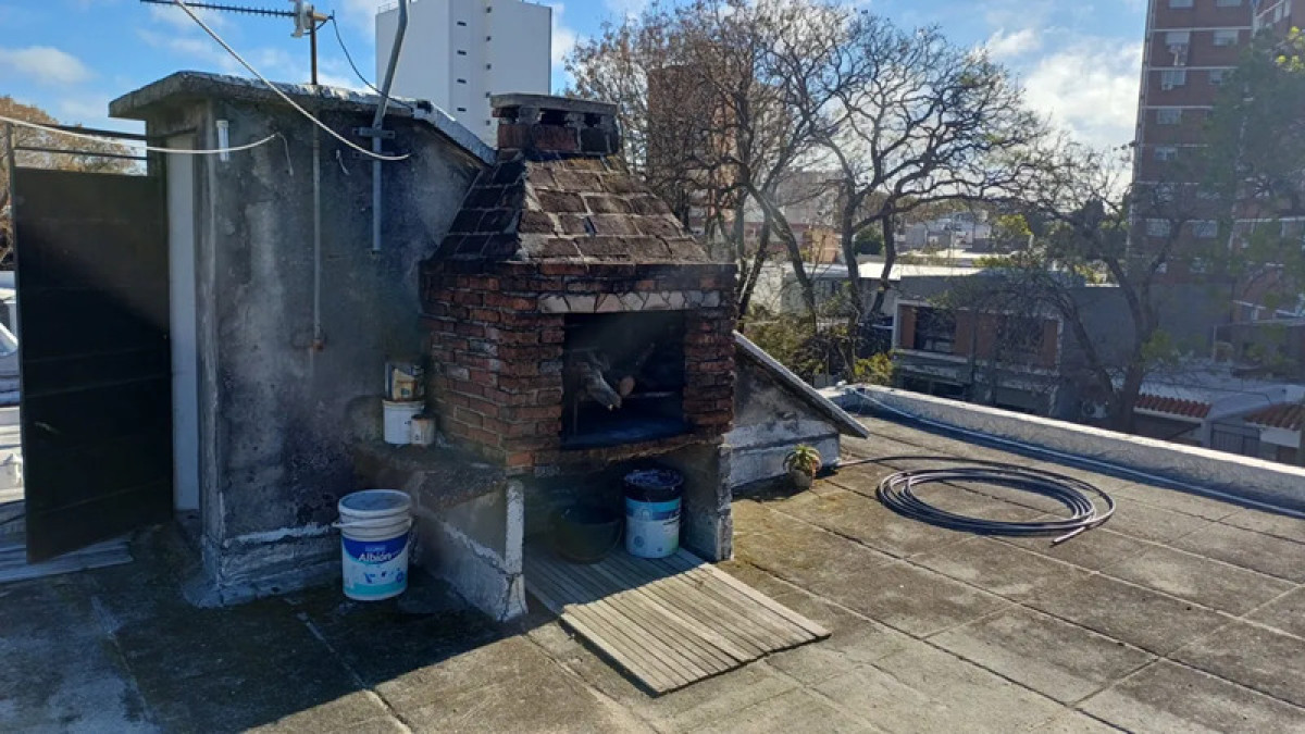 Casa ID.5345 - Venta Casa de Altos 2 Dormitorios Buceo con Balcon y Azotea
