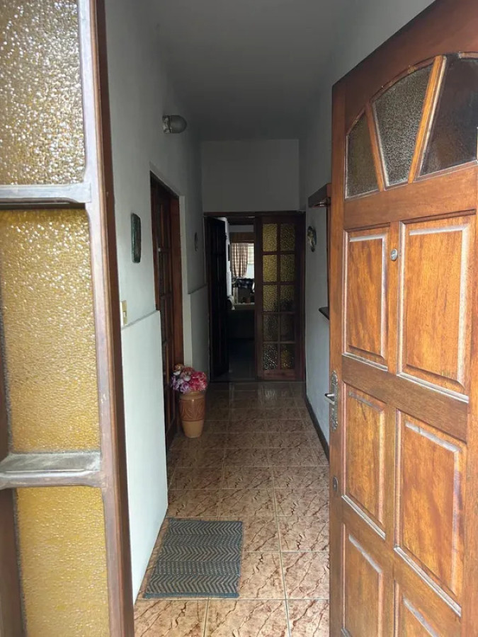 Casa ID.6268 - Venta Casa 3 Dormitorios Brazo Oriental con patio y cochera