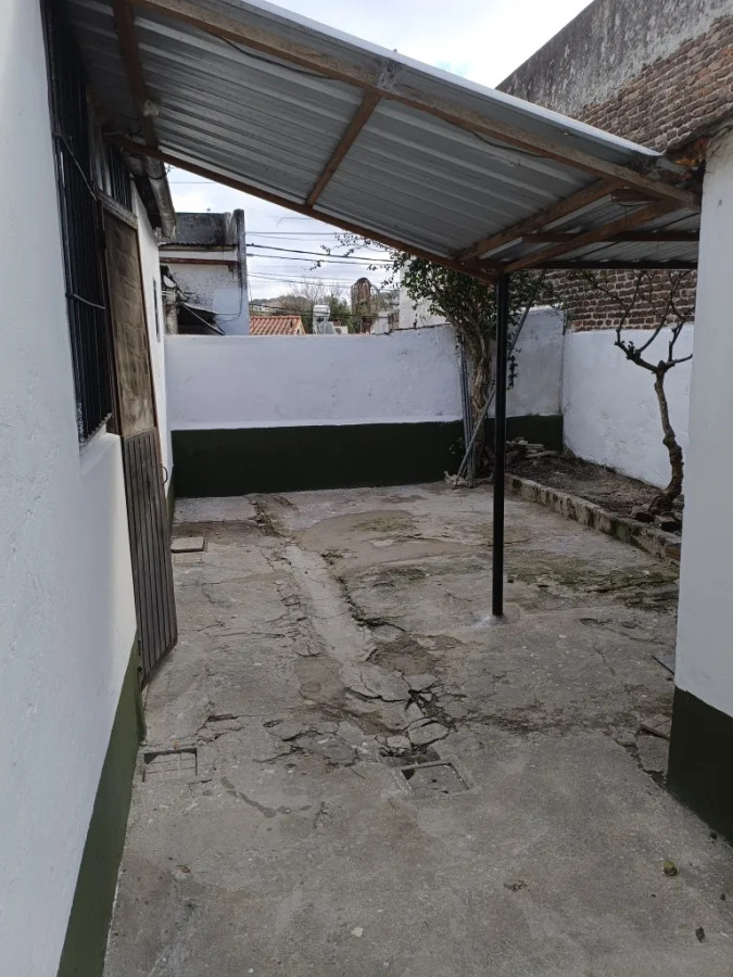 Casa ID.5112 - Alquiler Casa 2 Dormitorios Prado con patio y parrillero