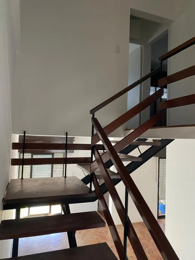 Casa ID.5786 - Alquiler Casa 3 Dormitorios Malvin con patio y garaje