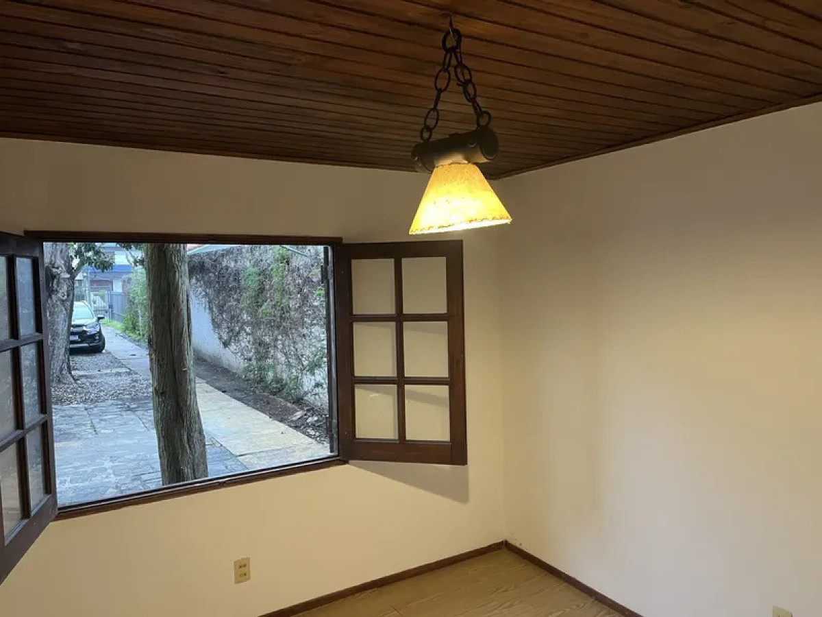 Casa ID.6780 - Alquiler Casa en PH 2 Dormitorios Malvin con patio