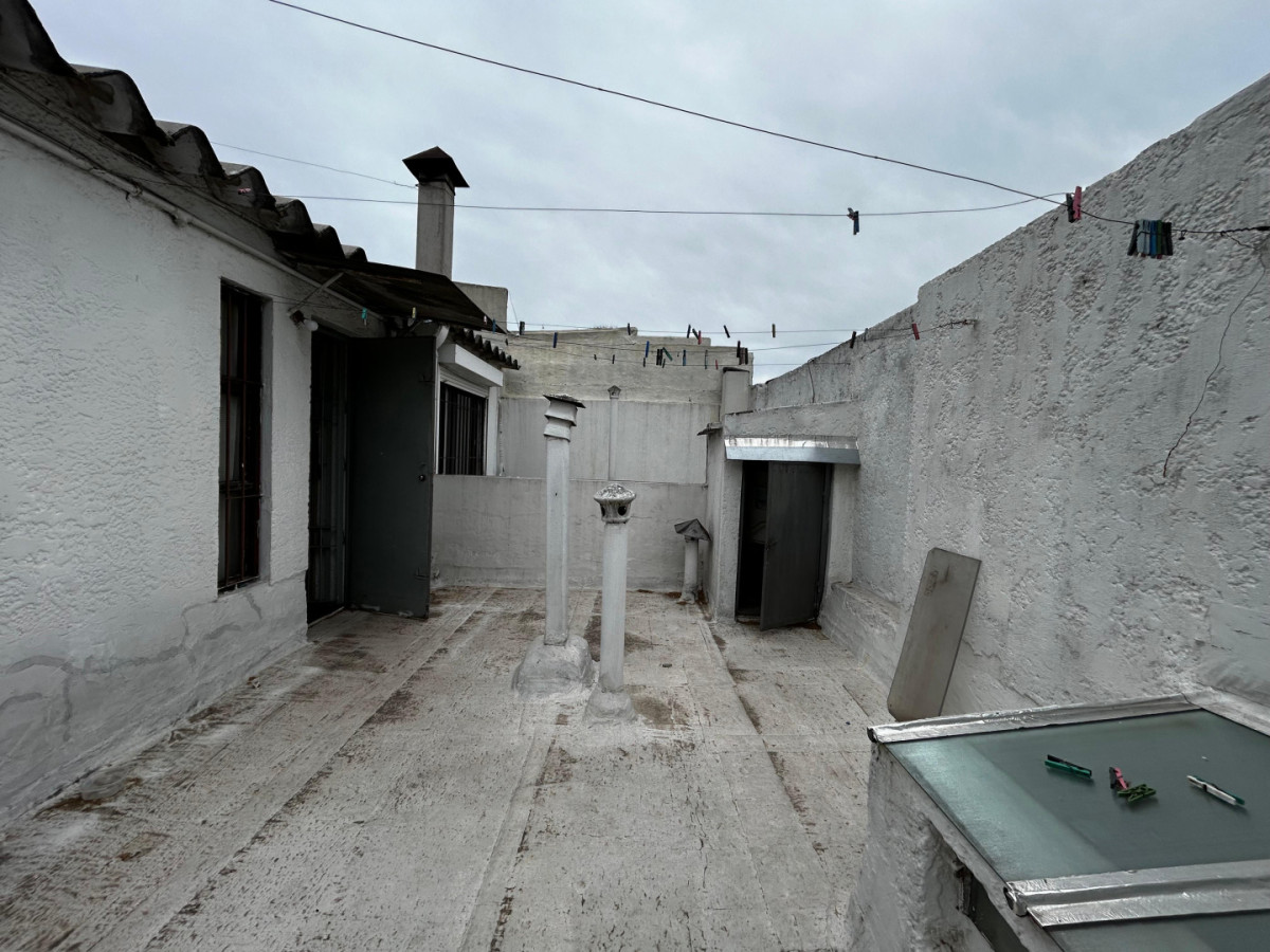 Casa ID.5459 - Venta Casa Ph 4 Dormitorios Aguada con Garaje y Patio