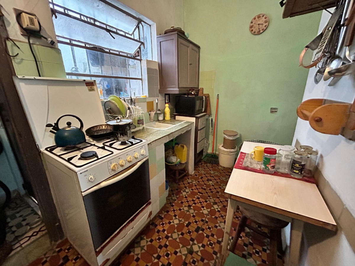 Casa ID.3381 - Venta Casa 2 Dormitorios Ciudad Vieja con Patio y Parrillero