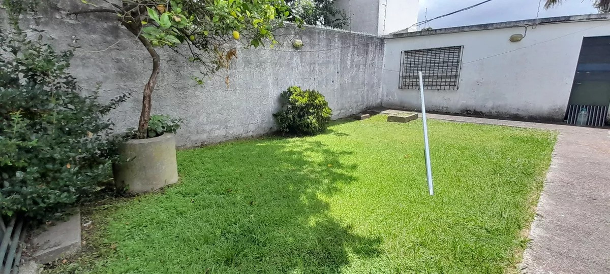 Casa ID.4484 - Venta 2 Casas en Excelente Terreno Malvin Norte Padrón Unico