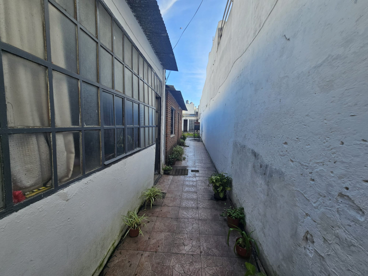 Casa ID.6268 - Venta Casa y Apartamento 4 Dormitorios Brazo Oriental Cochera
