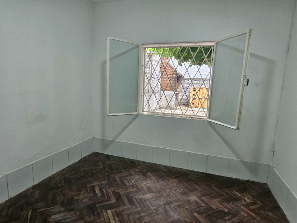 Casa ID.5650 - Alquiler Casa 1 Dormitorio La Teja con patio