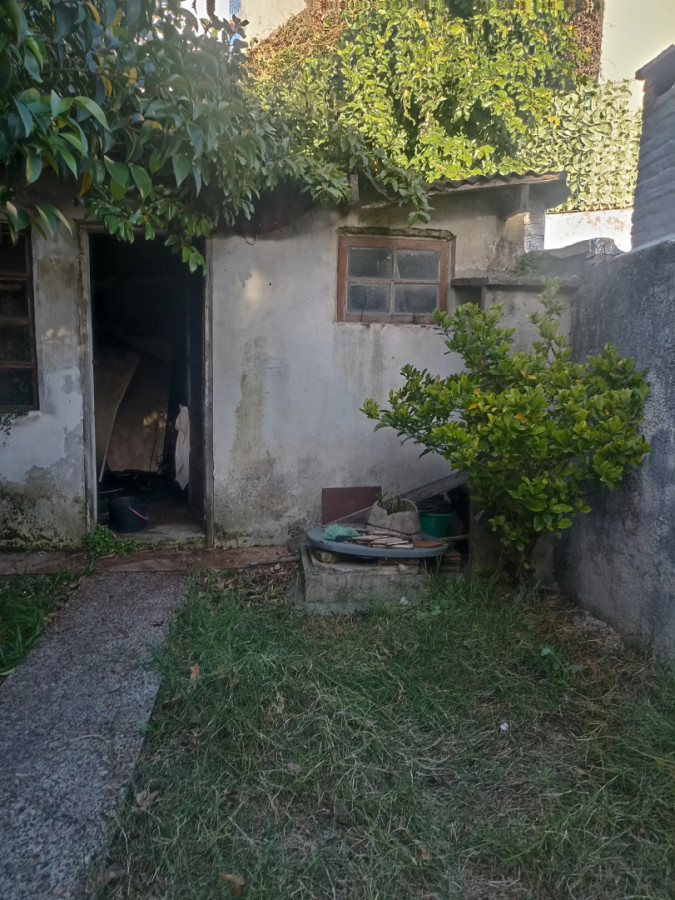 Casa ID.5668 - Venta Casa 2 Dormitorios Pocitos con patio 