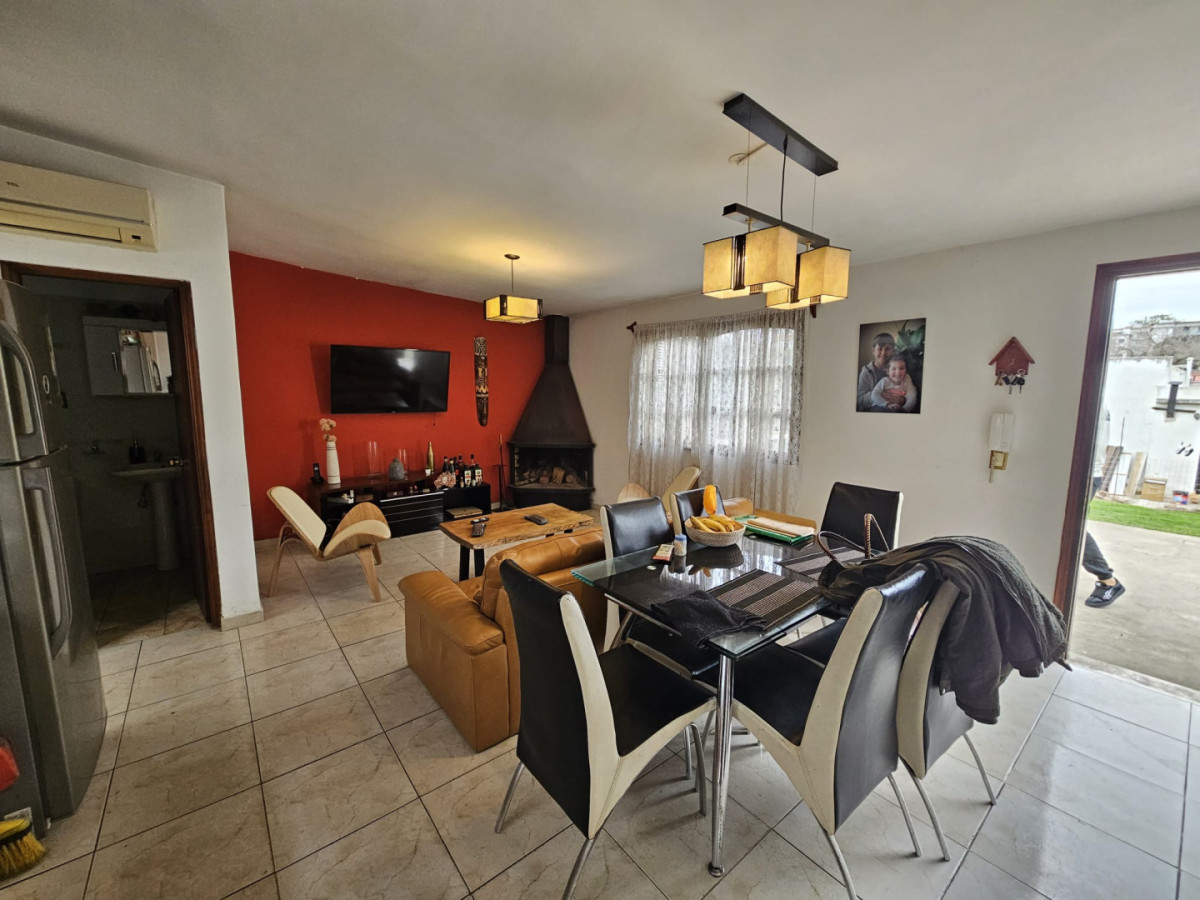 Casa ID.6707 - Venta 2 Casas 4 Dormitorios Sayago con Patio y Parrillero