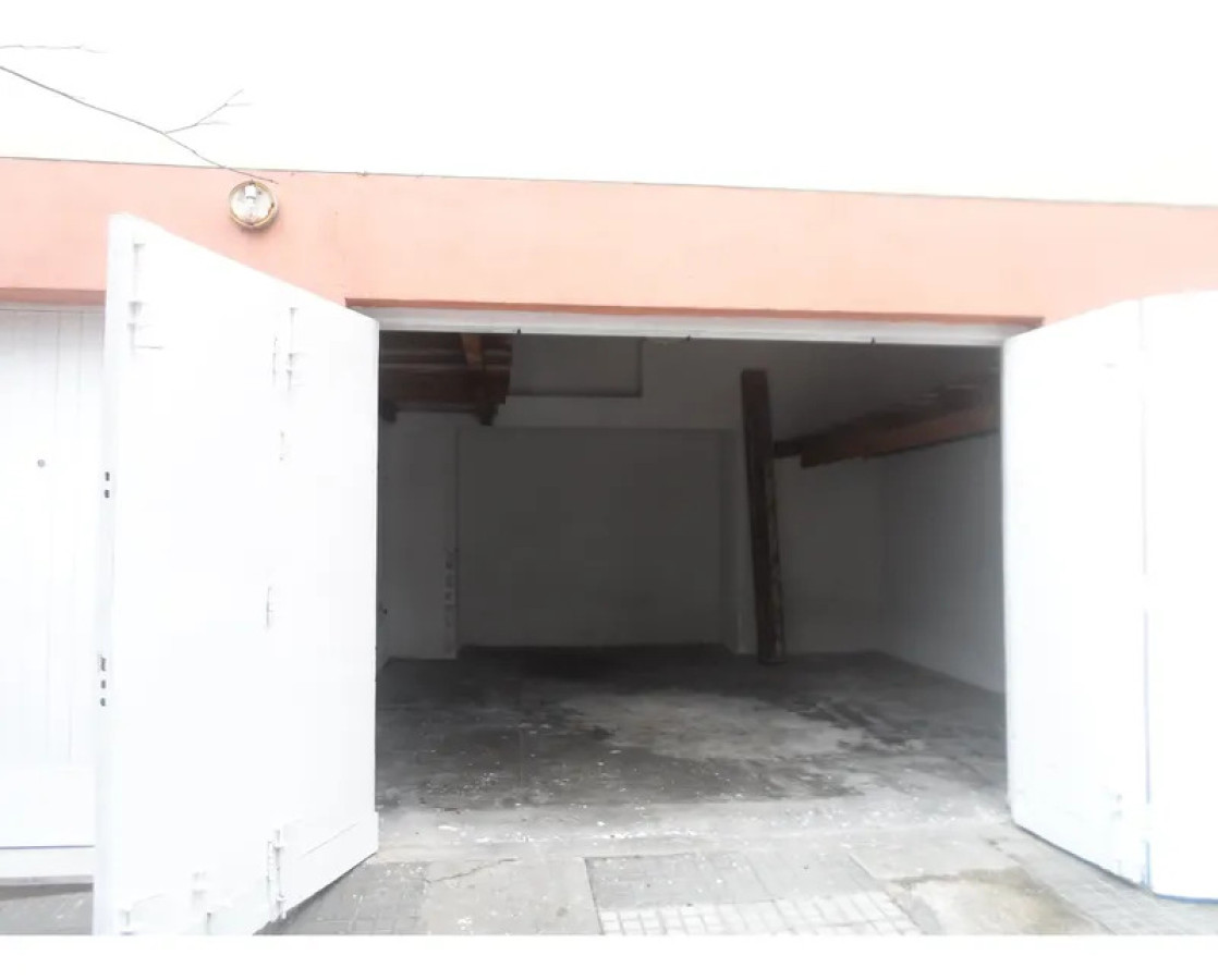 Casa ID.5857 - Alquiler Casa 2 Dormitorios Goes con patio y cochera