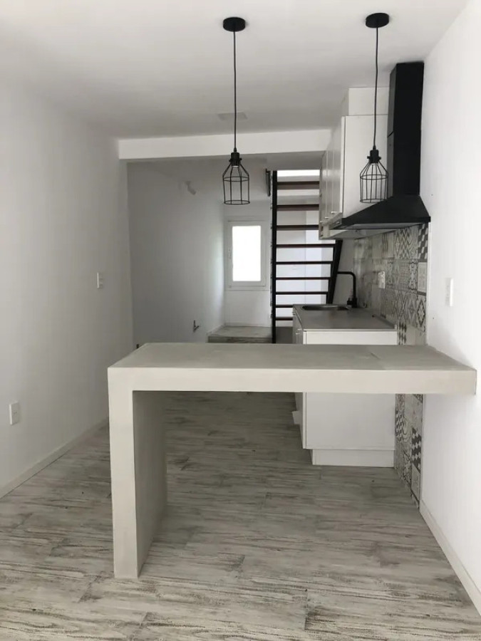 Casa ID.6059 - Alquiler Casa 1 Dormitorio Punta gorda con patio