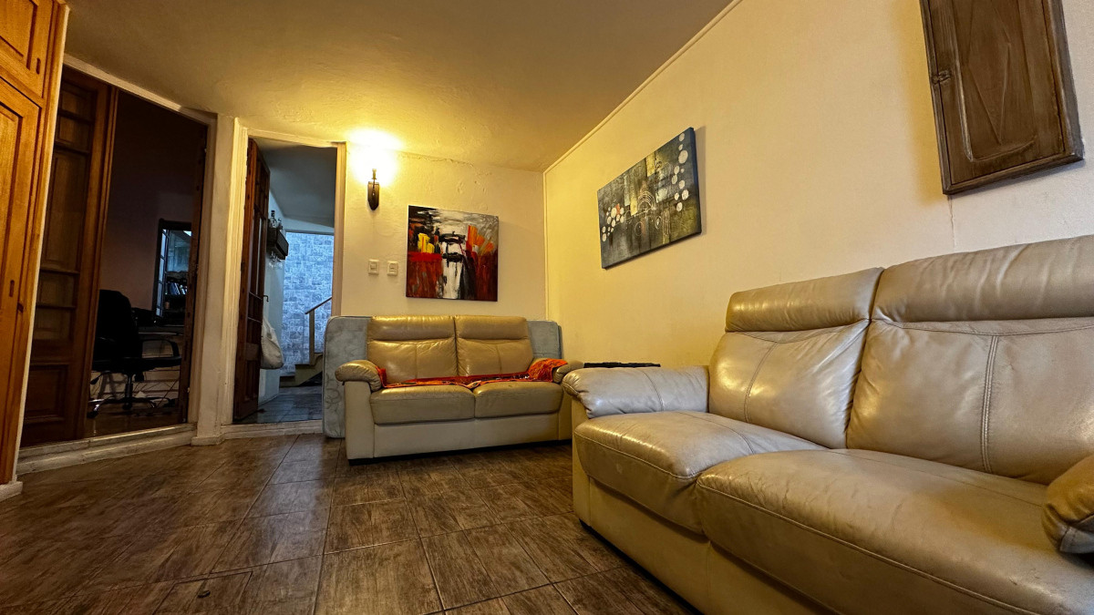 Casa ID.3925 - Venta Casa 3 Dormitorios La Blanqueada Azotea Cochera