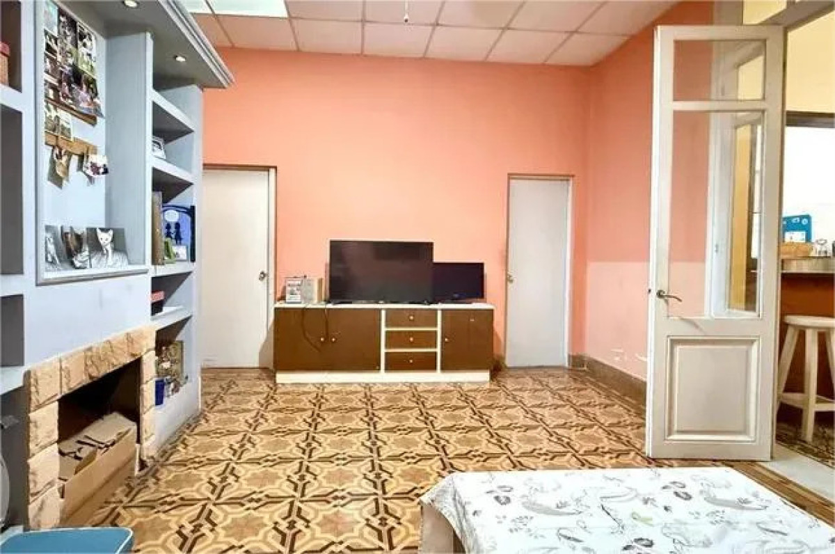 Casa ID.5891 - Venta Casa 3 Dormitorios La Blanqueada con patio y cochera 