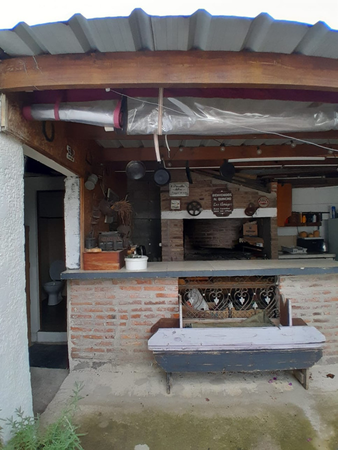 Casa ID.4717 - Venta Casa 3 Dormitorios Colón con patio y garaje