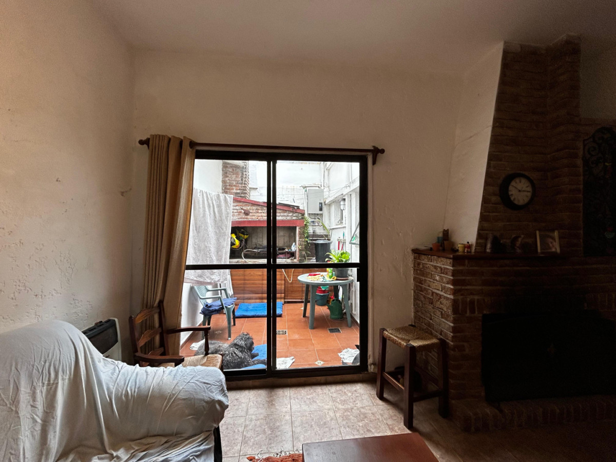 Casa ID.5459 - Venta Casa Ph 4 Dormitorios Aguada con Garaje y Patio