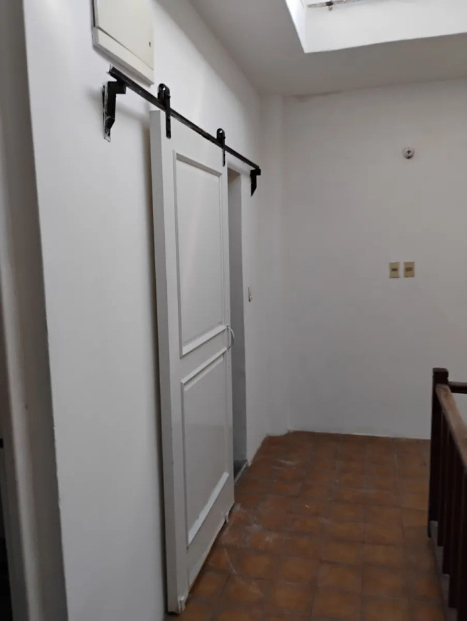 Casa ID.5342 - Alquiler Casa 3 Dormitorios Reducto con azotea y garaje