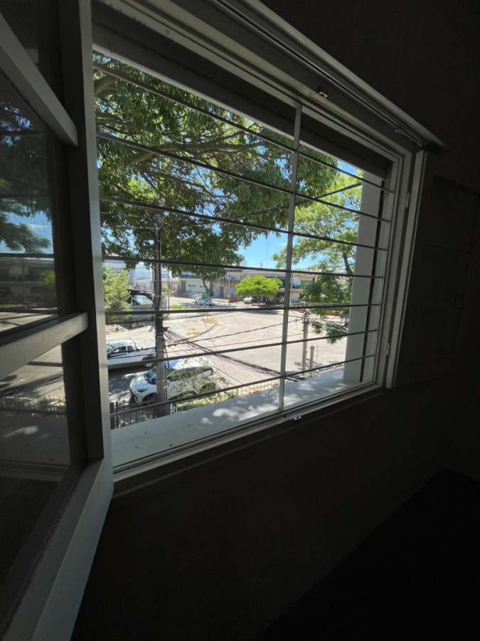 Casa ID.6063 - Alquiler Casa PH 4 Dormitorio Buceo con parrillero