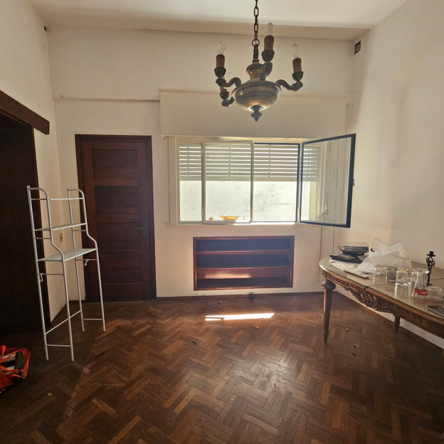 Casa ID.6139 - Venta Casa con Fabrica y Apartamento Bella Vista Inversion