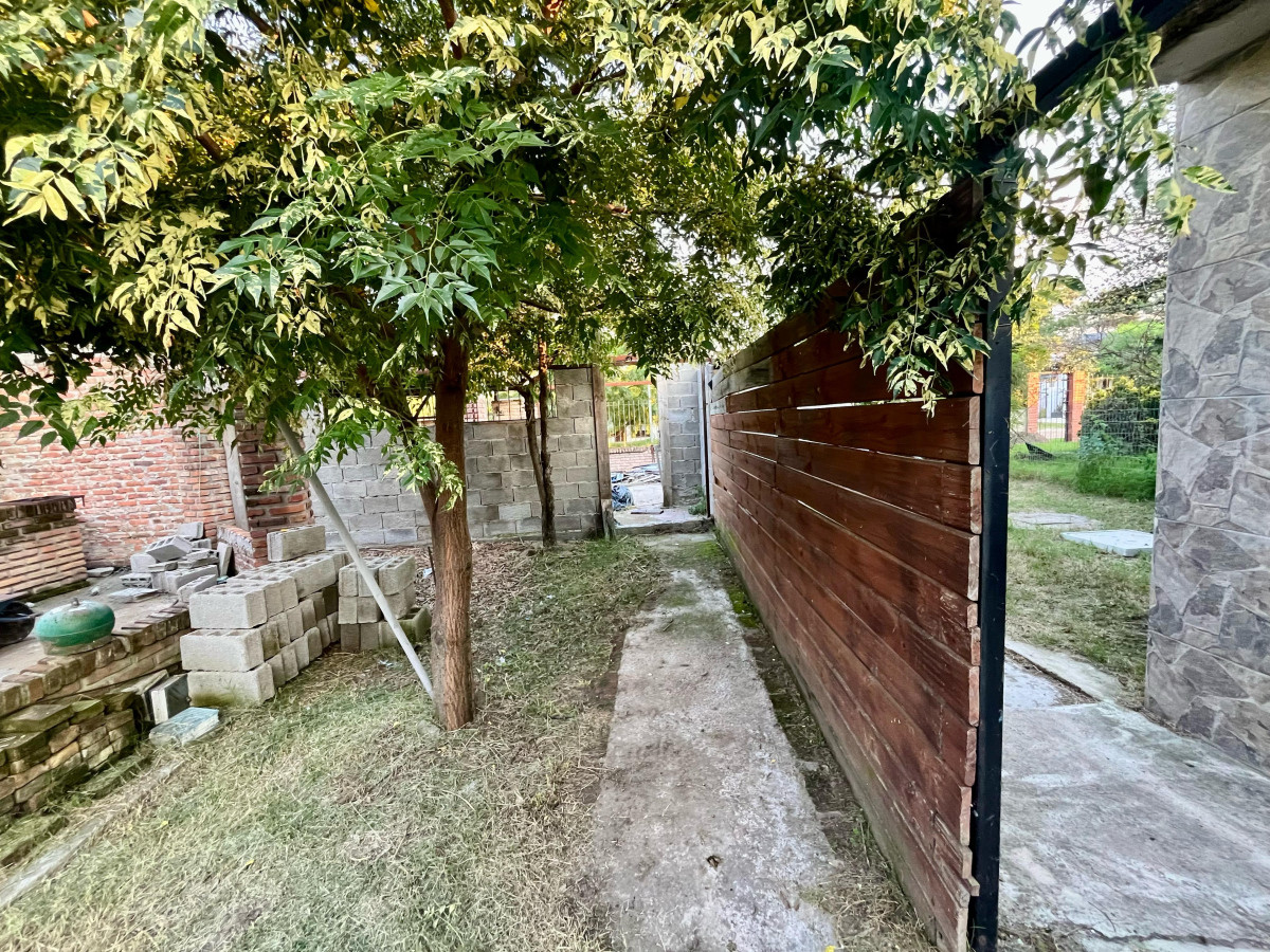 Casa ID.4498 - Venta Terreno + 2 Casas El Pinar con Piscina y Barbacoa