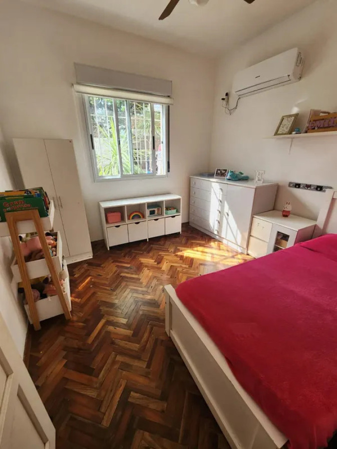 Casa ID.6117 - Venta Casa 4 Dormitorios Malvin con patio y garaje