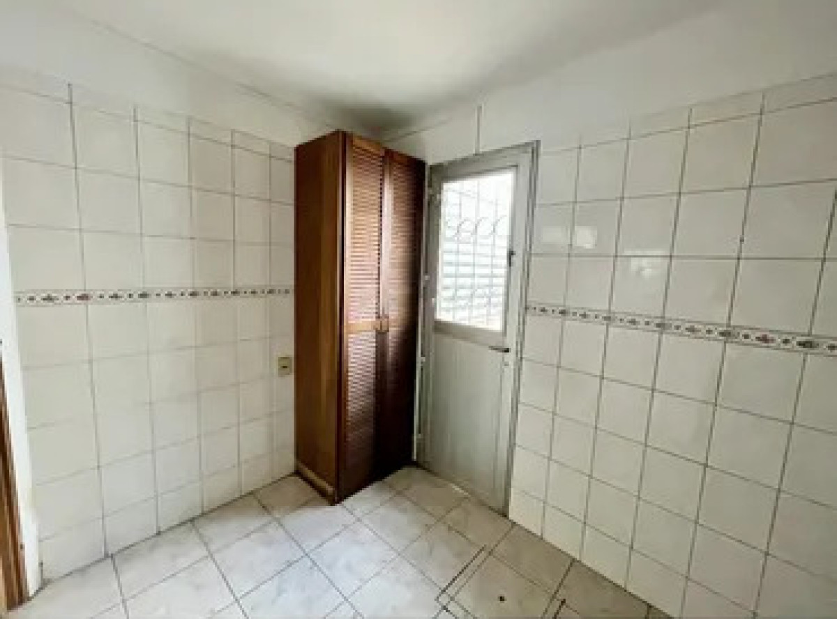 Casa ID.5899 - Alquiler Casa 2 Dormitorios La Comercial con patio y azotea